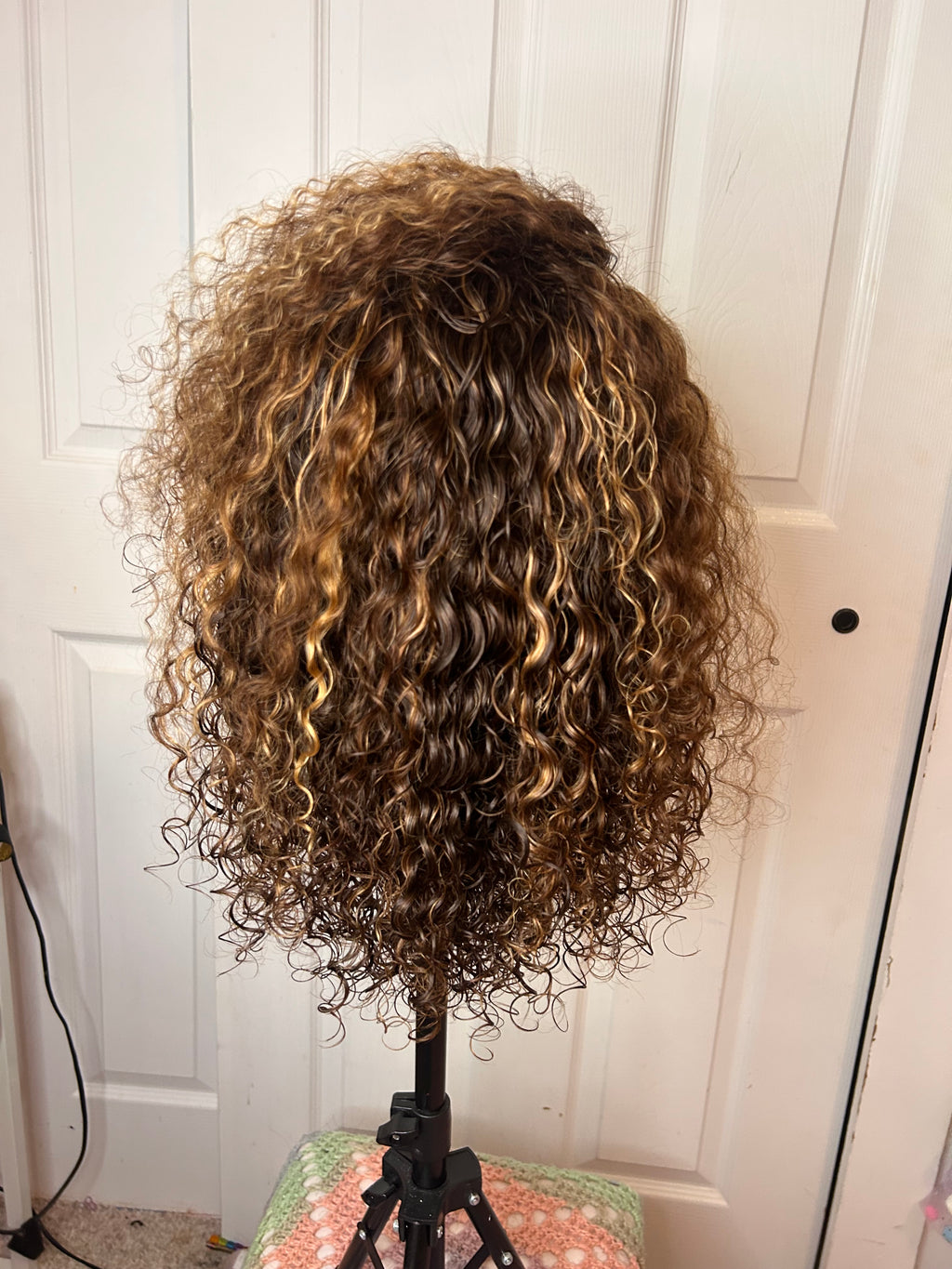 *brand new* 4/27 highlight 16 in 100% human hair glueless
